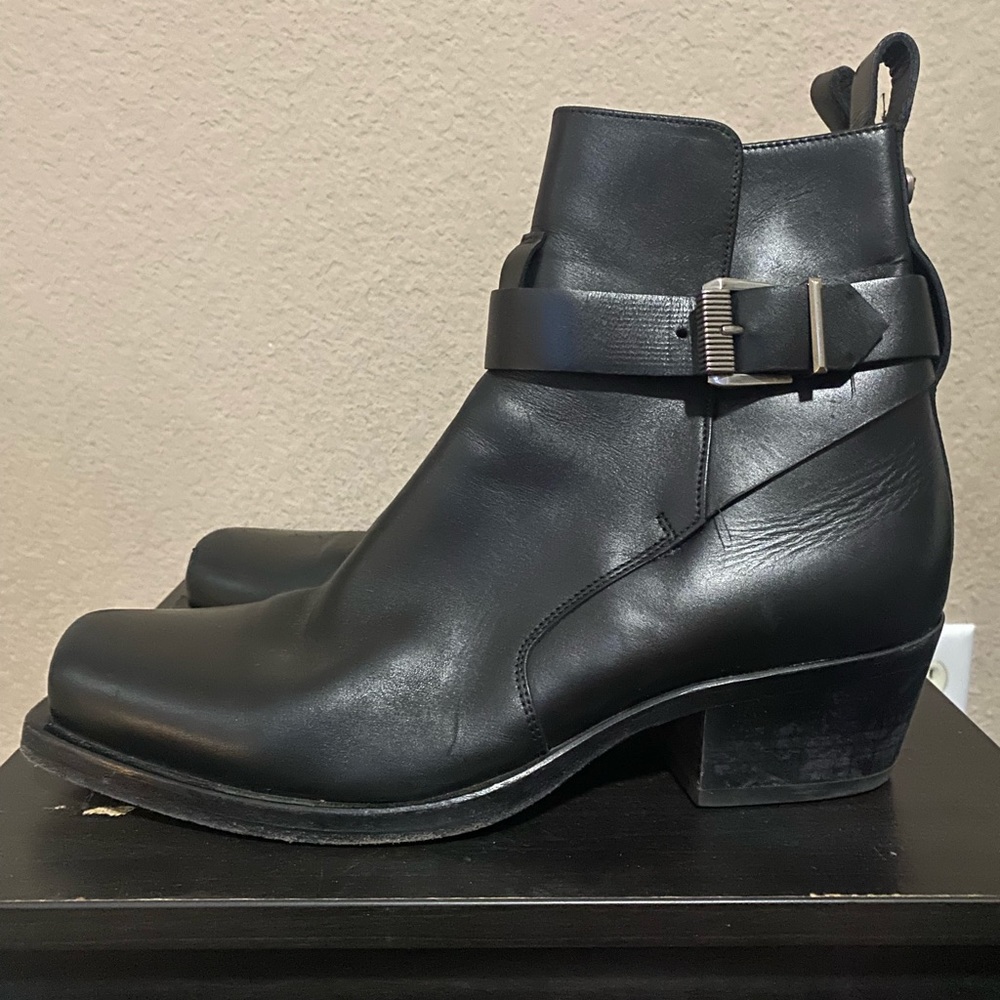 8/10 condition - Picture 3 of 4